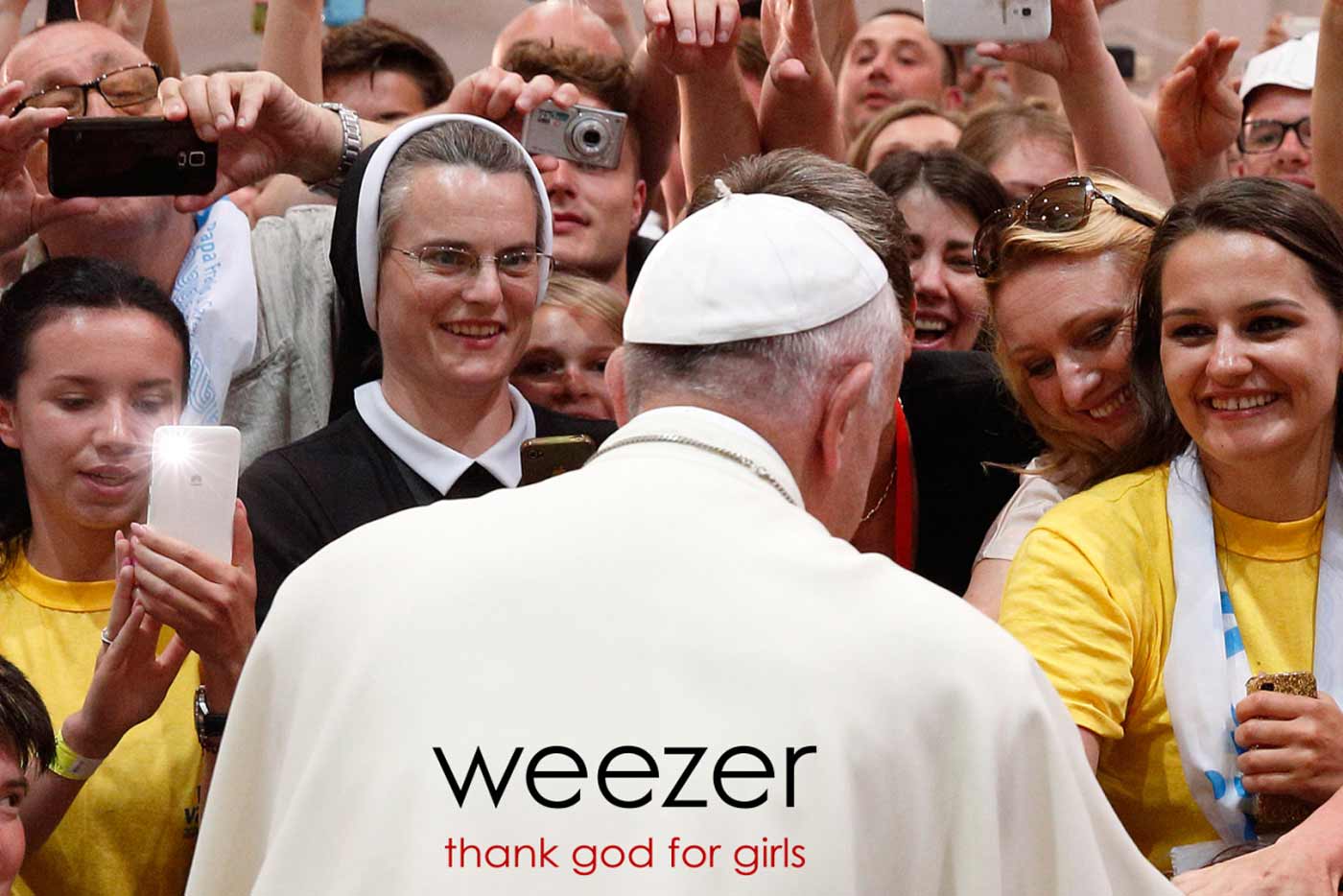 Weezer estrenan single y portada papal