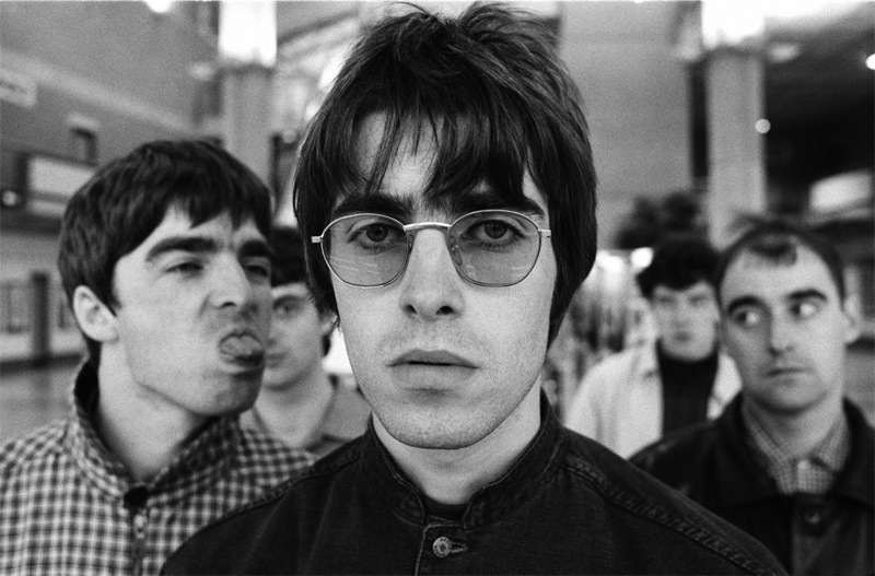 Oasis reeditarán “Definitely Maybe” con material inédito