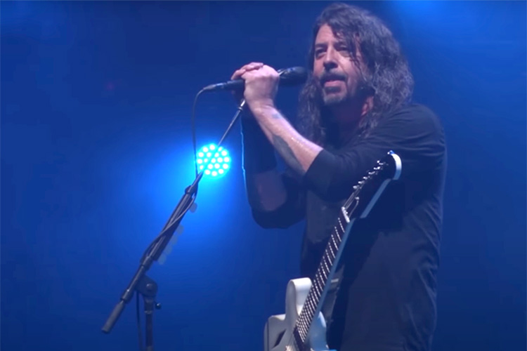 Foo Fighters dedican “My Hero” al fallecido Steve Albini