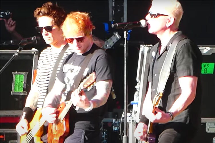 The Offspring invitan a Ed Sheeran a tocar “Million Miles Away”