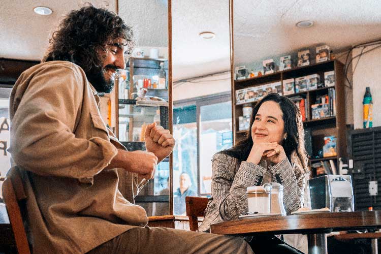 Mikel Izal y Ximena Sariñana combinan sus voces y estilos en “N.I.T.”